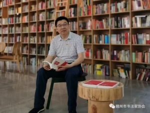黄宇恩.jpg