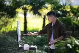 周志瑜.jpg